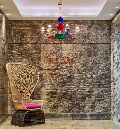 Hotel The Reverie Saigon