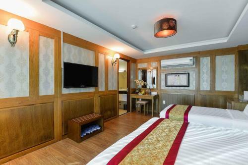 Dragon Palace Hotel