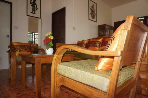 Hotel Baannoksuan Resort