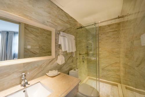 Hotel A & Em - 280 Le Thanh Ton