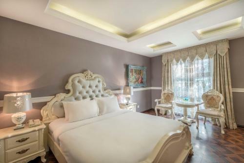 Hotel A & Em - 280 Le Thanh Ton