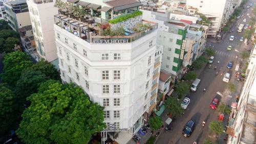 Hotel A & Em - 280 Le Thanh Ton