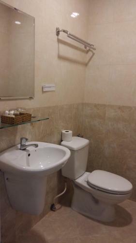 Giang Son 3 Hotel