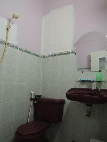 Hostal Thanh Phong Hotel