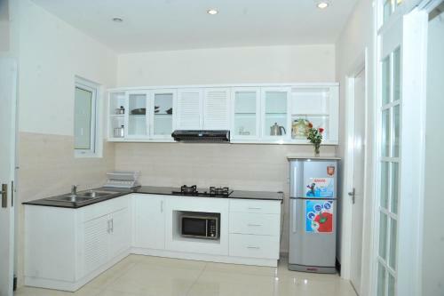 Queen Central Apartment Hotel