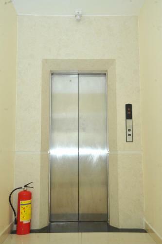 Queen Central Apartment Hotel