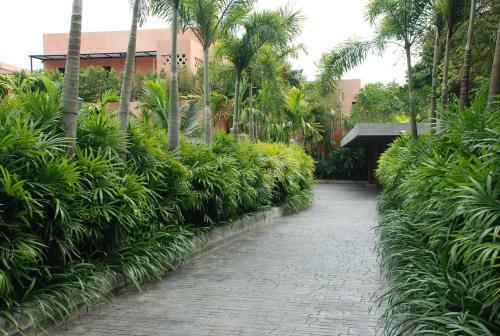 Hostal 4 House Residence