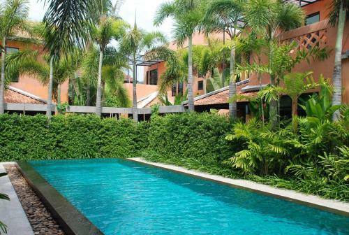 Hostal 4 House Residence