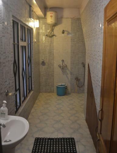 Hostal Quinton Enclave