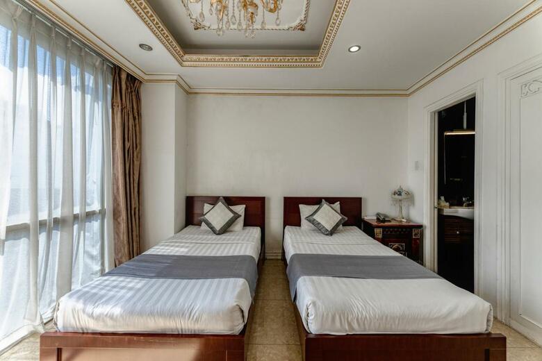 Happy Land Hotel