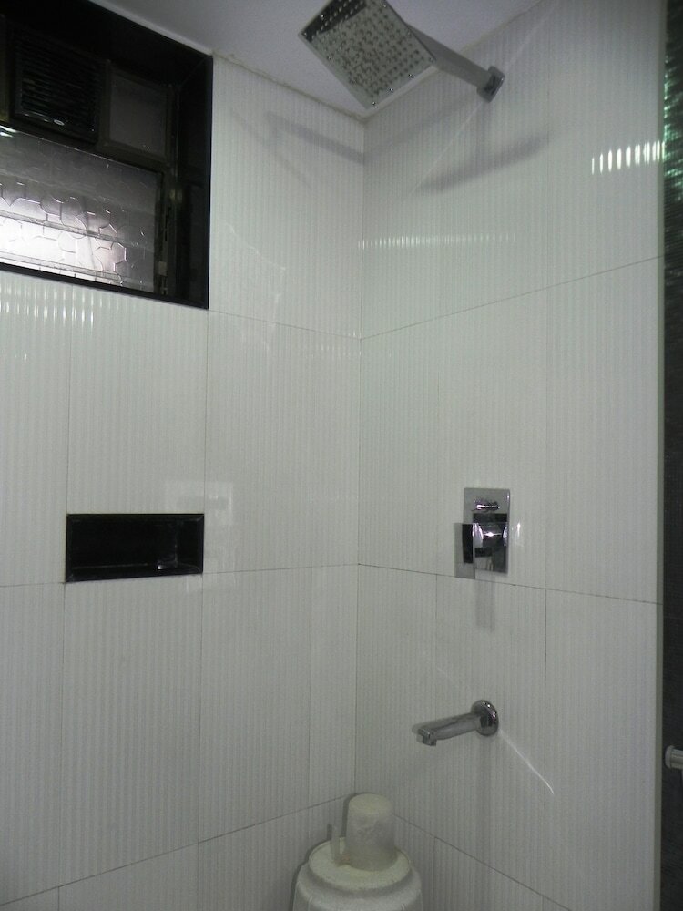 Hotel Reeva Regency
