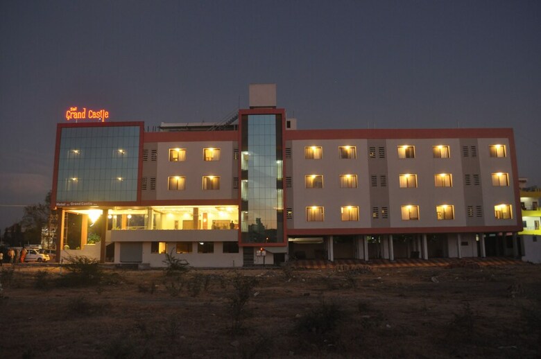 Hotel Sai Grand Castle Inn