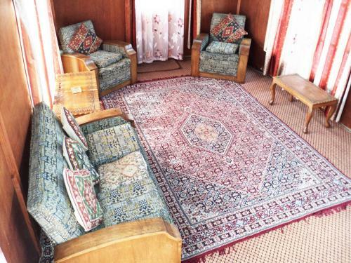 Houseboat Kohisar