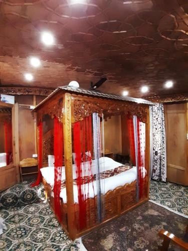 Badyari Palace Group Of House Boats