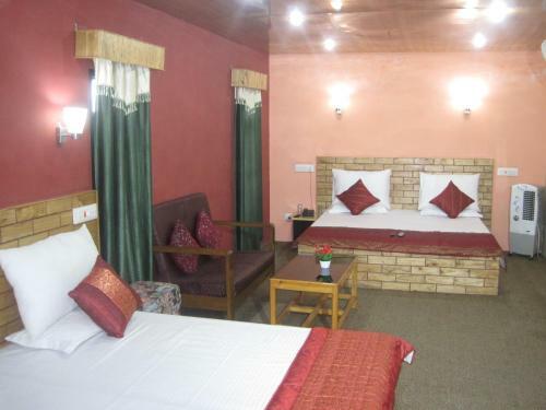 Hotel Kashmir Inn