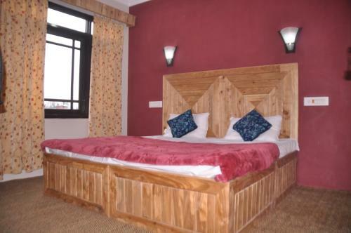 Hotel Kashmir Inn
