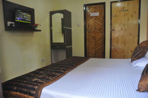 Hotel Kashmir Inn