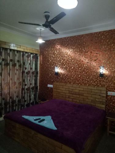 Hotel Kashmir Inn