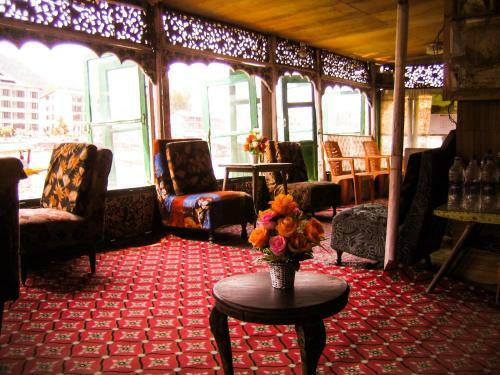 Island Hotel