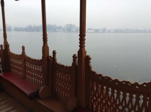 Peace Of Mind Group Of Houseboats