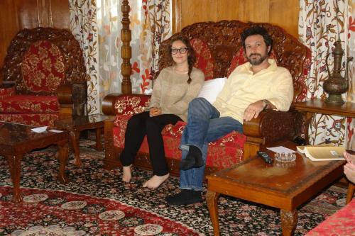 Peace Of Mind Group Of Houseboats