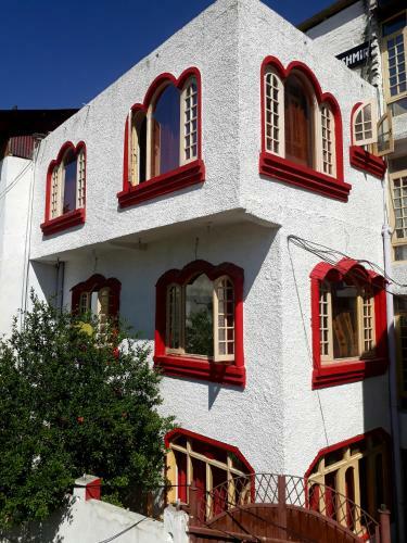 Hotel Fabulous Kashmir