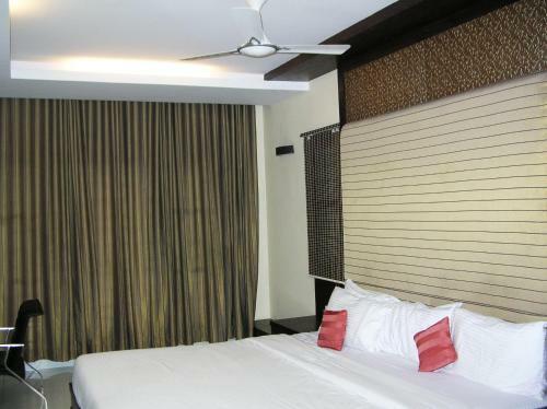 Bed & Breakfast Harsha Residency