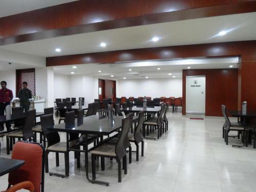 Hotel Bhimas Paradise