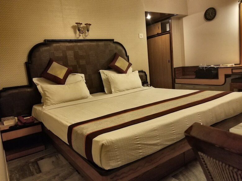 Hotel Sindhuri Park