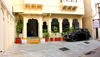 Hotel Boheda Palace