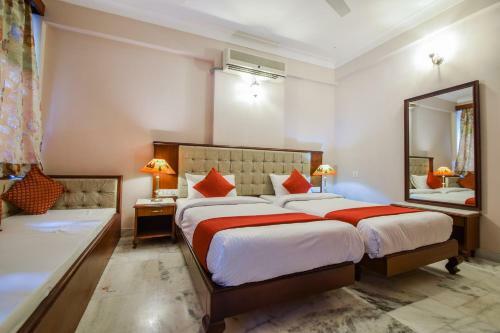 Hotel Raj Palace