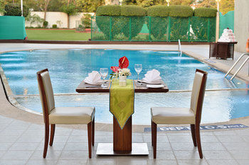 The Gateway Hotel Akota