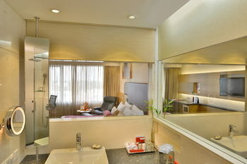 The Gateway Hotel Akota