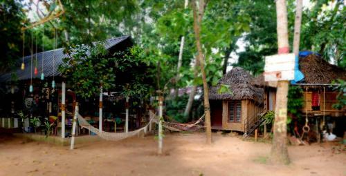 Shiva Garden Home Stay