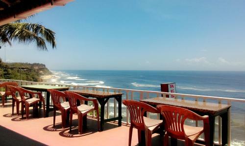 Hotel Hill View Beach Resort