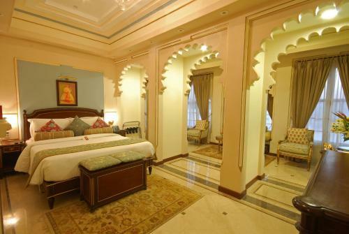 Hotel Fateh Prakash Palace - Grand Heritage