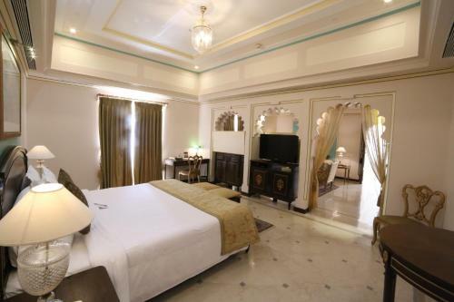 Hotel Fateh Prakash Palace - Grand Heritage