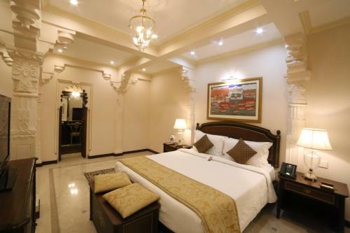 Hotel Fateh Prakash Palace - Grand Heritage