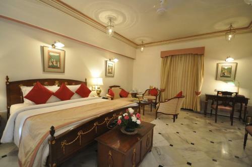 Hotel Fateh Prakash Palace - Grand Heritage