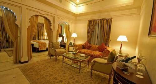 Hotel Fateh Prakash Palace - Grand Heritage