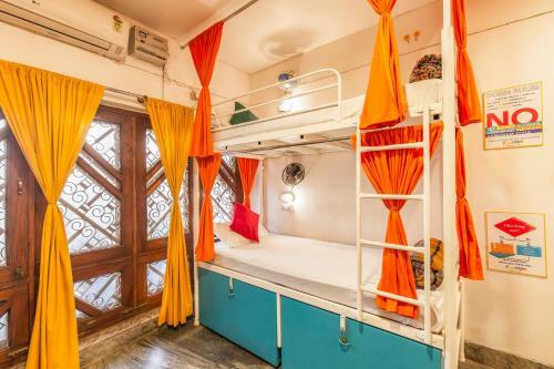 Stops Hostel Varanasi