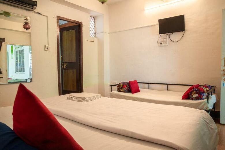 Albergue Bunkyard