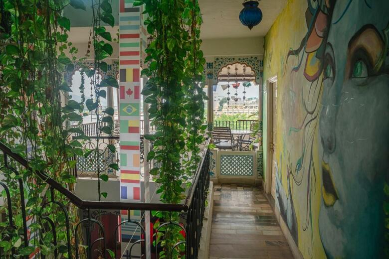 Albergue Bunkyard