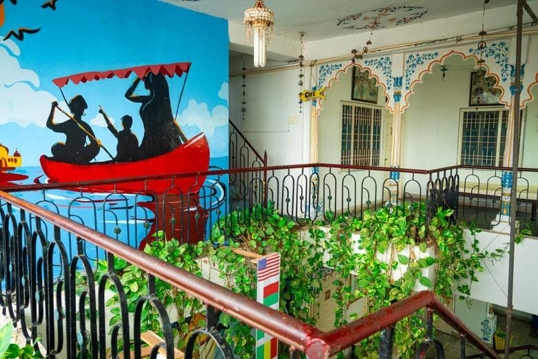 Albergue Bunkyard