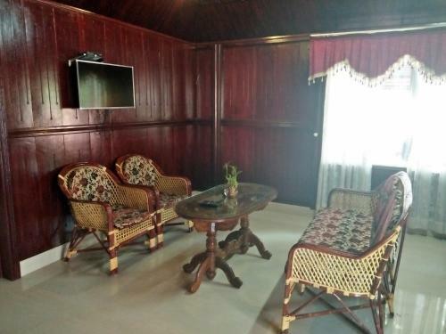 Hotel Black Beach Resort