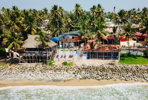 Hotel Black Beach Resort