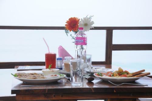Hotel Black Beach Resort