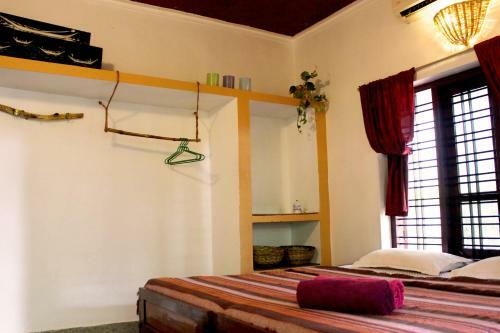 Hostal Keratheeram Beach Resort