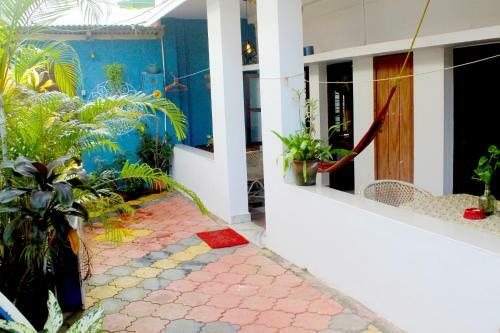 Hostal Keratheeram Beach Resort