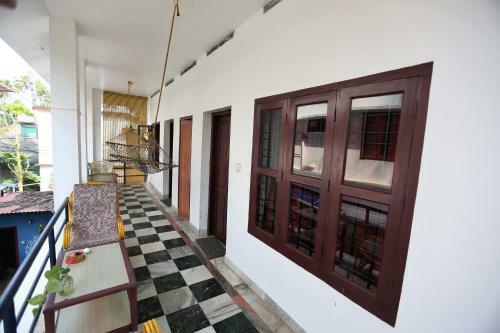 Hostal Keratheeram Beach Resort